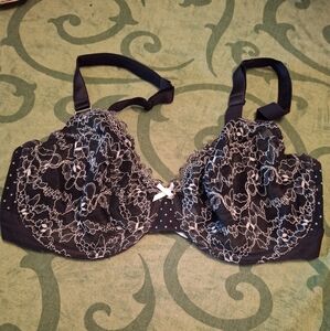 Chic Black Lace Bra with White Accents. Never Worn